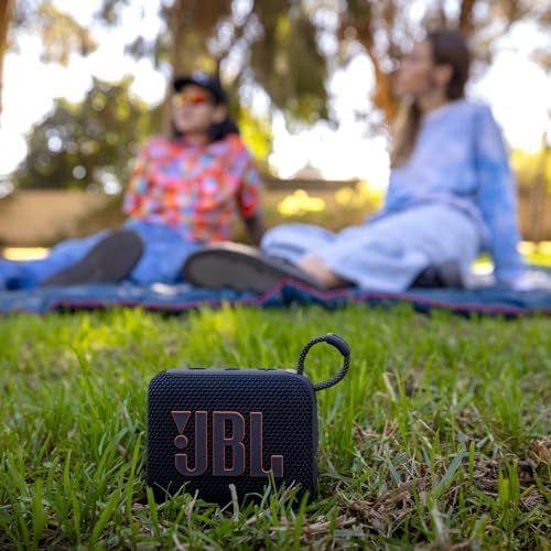 JBL Charge 5 vs Charge 4